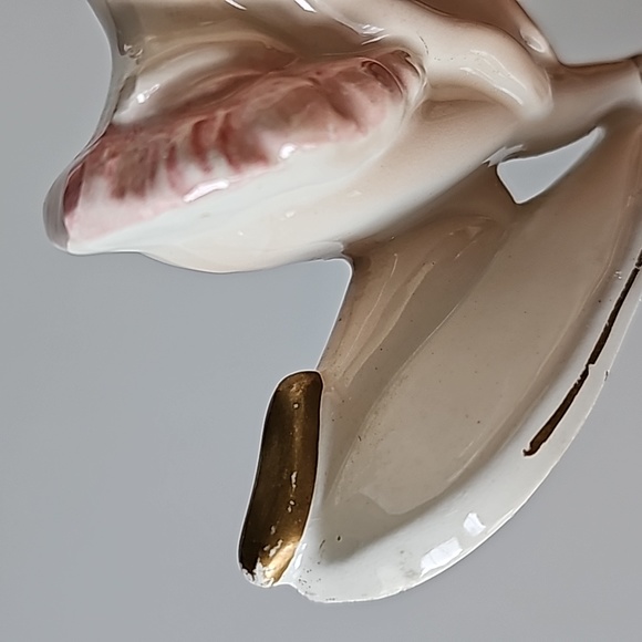 Vintage Ceramic Ballerina Figurine with Gold accents Made in Japan - Picture 11 of 16